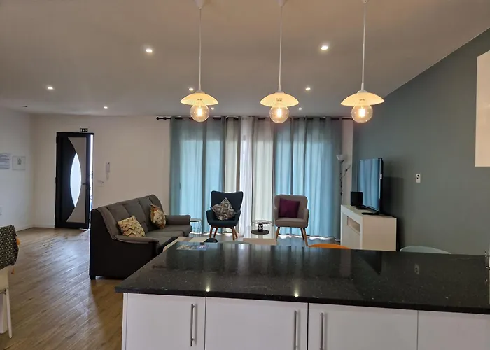 Delightful 2 Bedroom Vacation Home - C