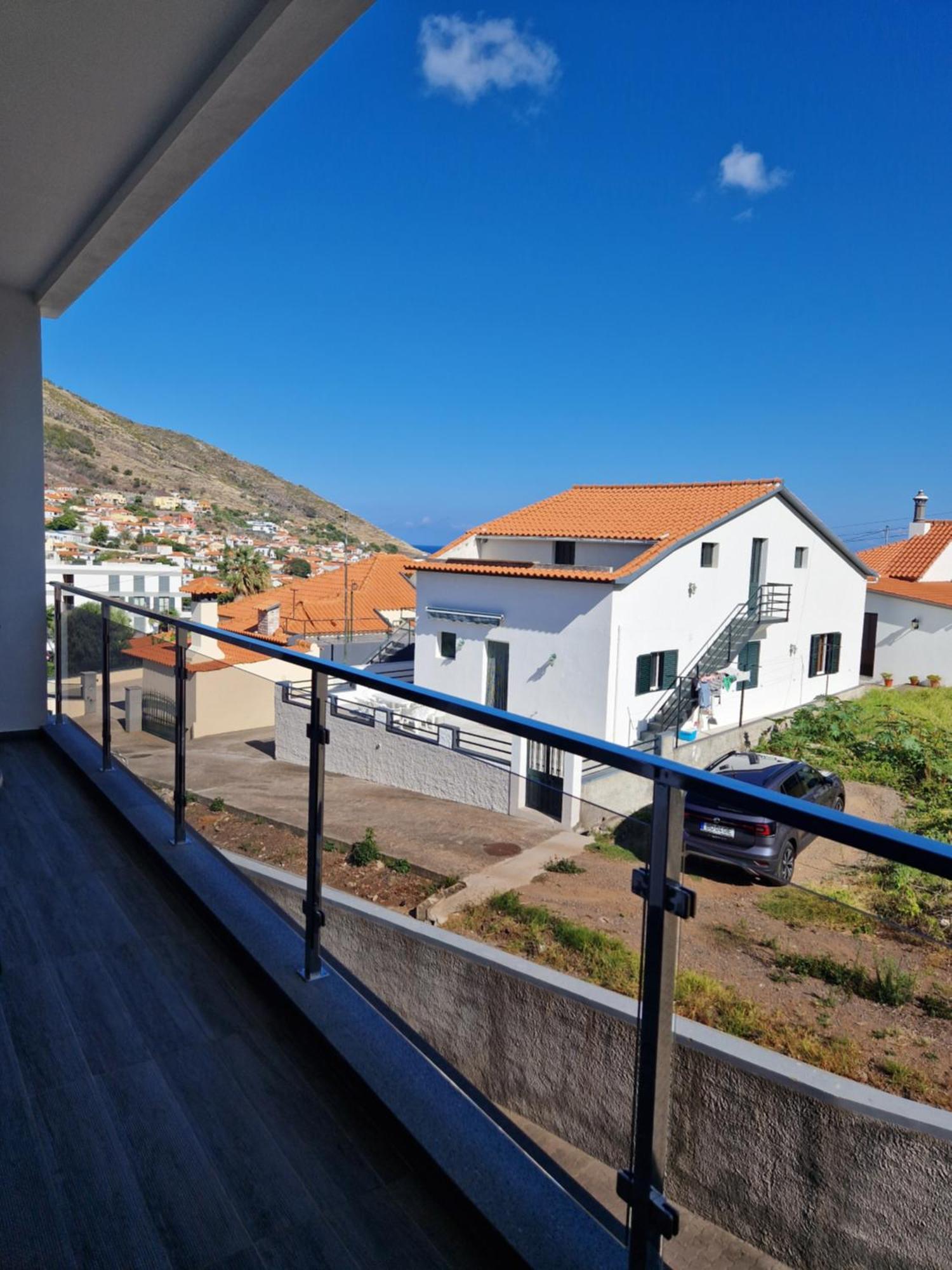 Delightful 2 Bedroom Vacation - D Apartment Machico (Madeira)