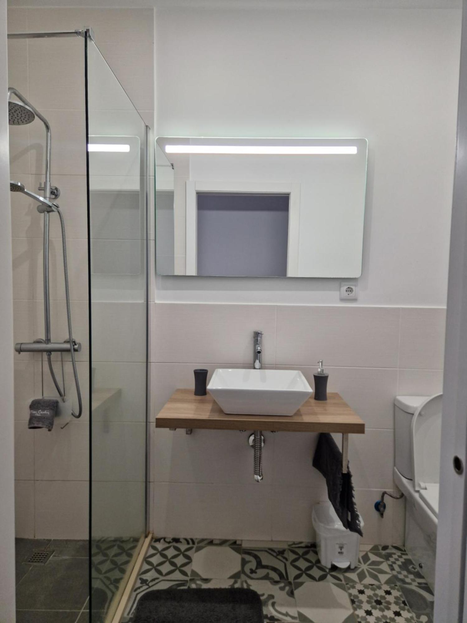 Delightful 2 Bedroom Vacation - D Apartment